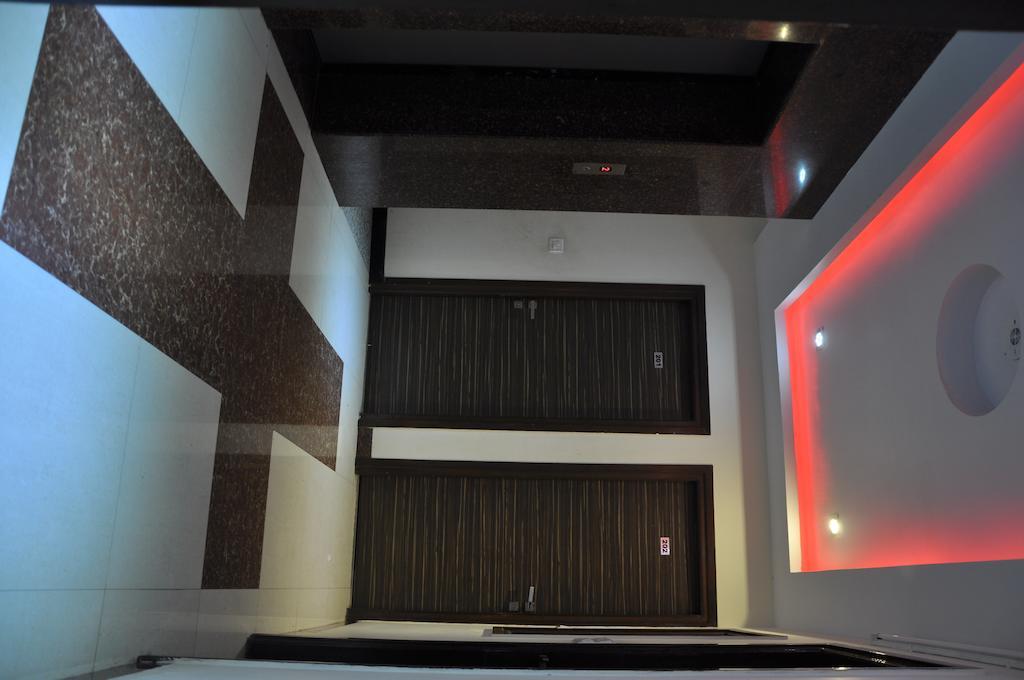 Hotel Metro Jaipur Bagian luar foto