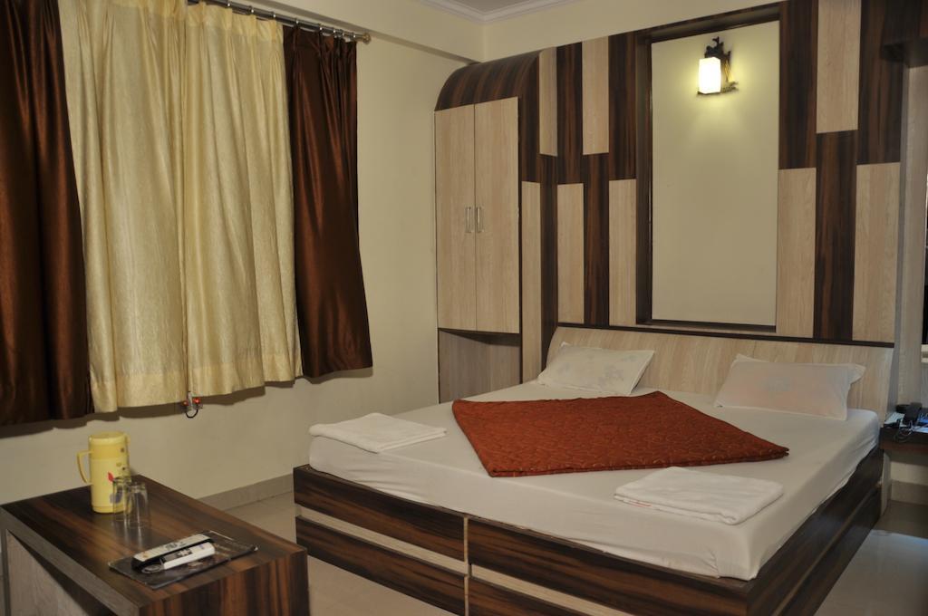 Hotel Metro Jaipur Bagian luar foto
