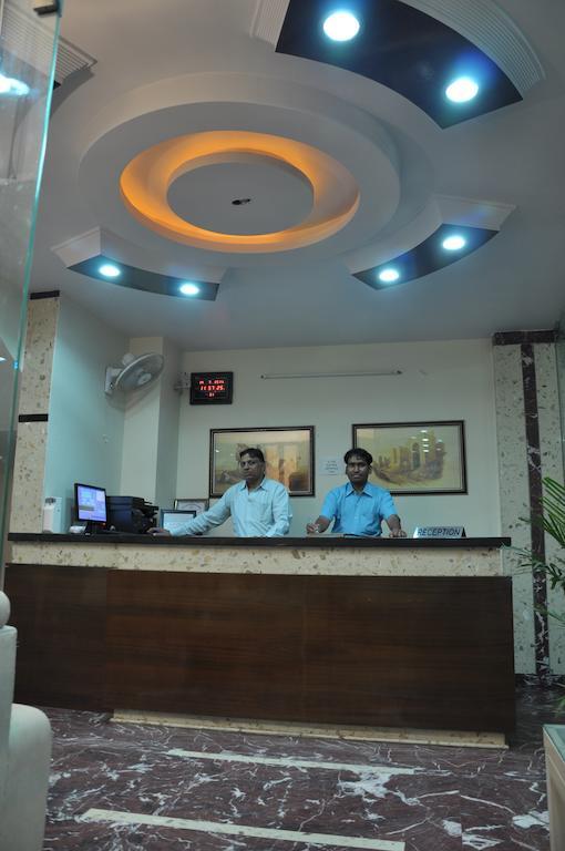 Hotel Metro Jaipur Bagian luar foto