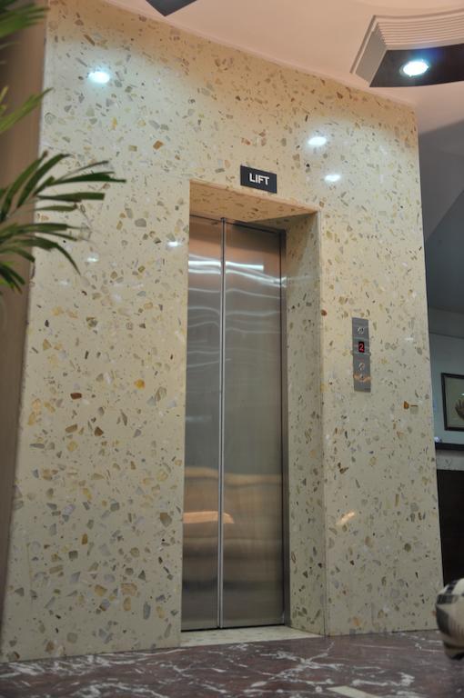 Hotel Metro Jaipur Bagian luar foto