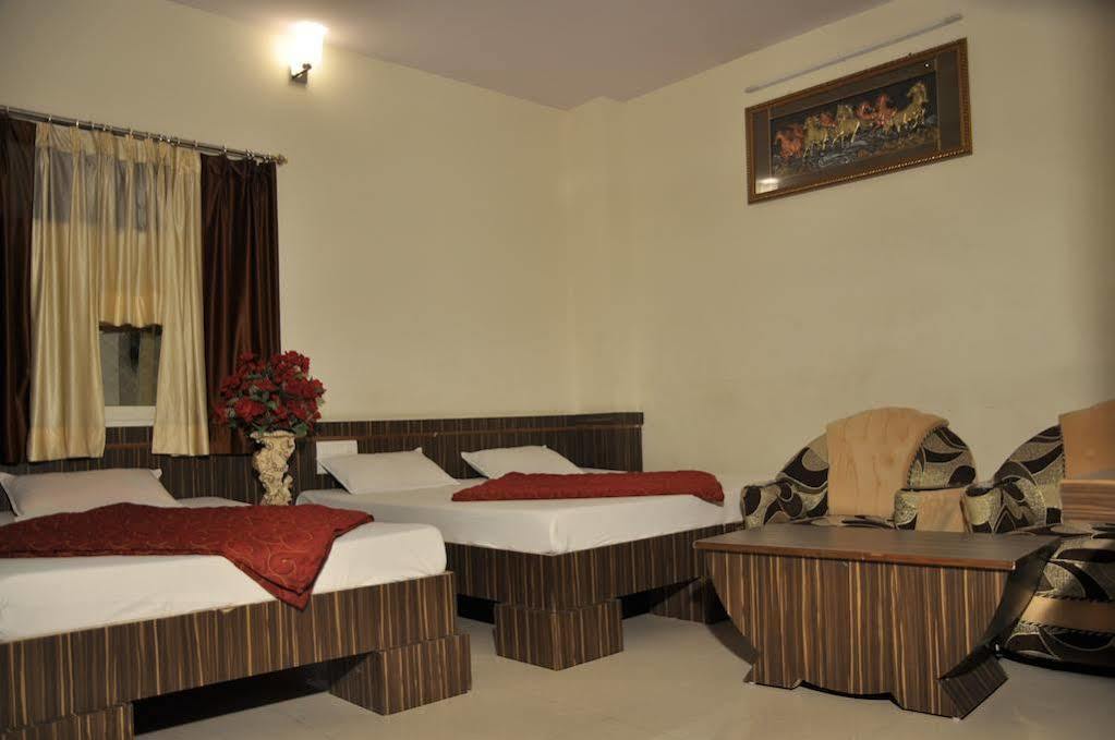 Hotel Metro Jaipur Bagian luar foto