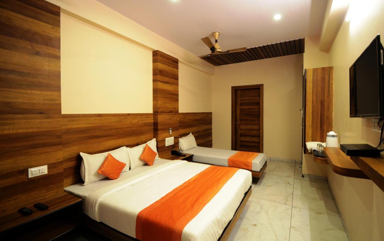 Hotel Metro Jaipur Bagian luar foto