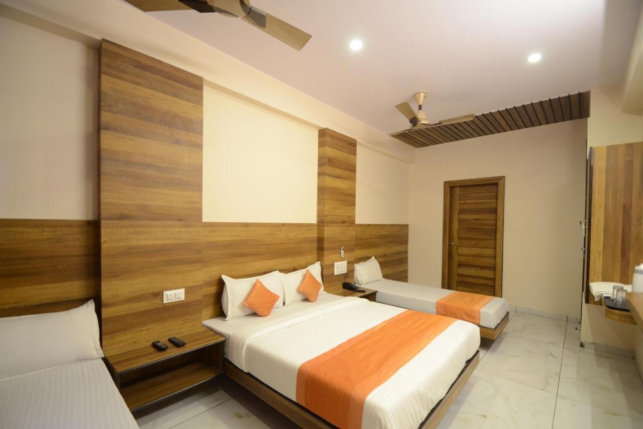 Hotel Metro Jaipur Bagian luar foto
