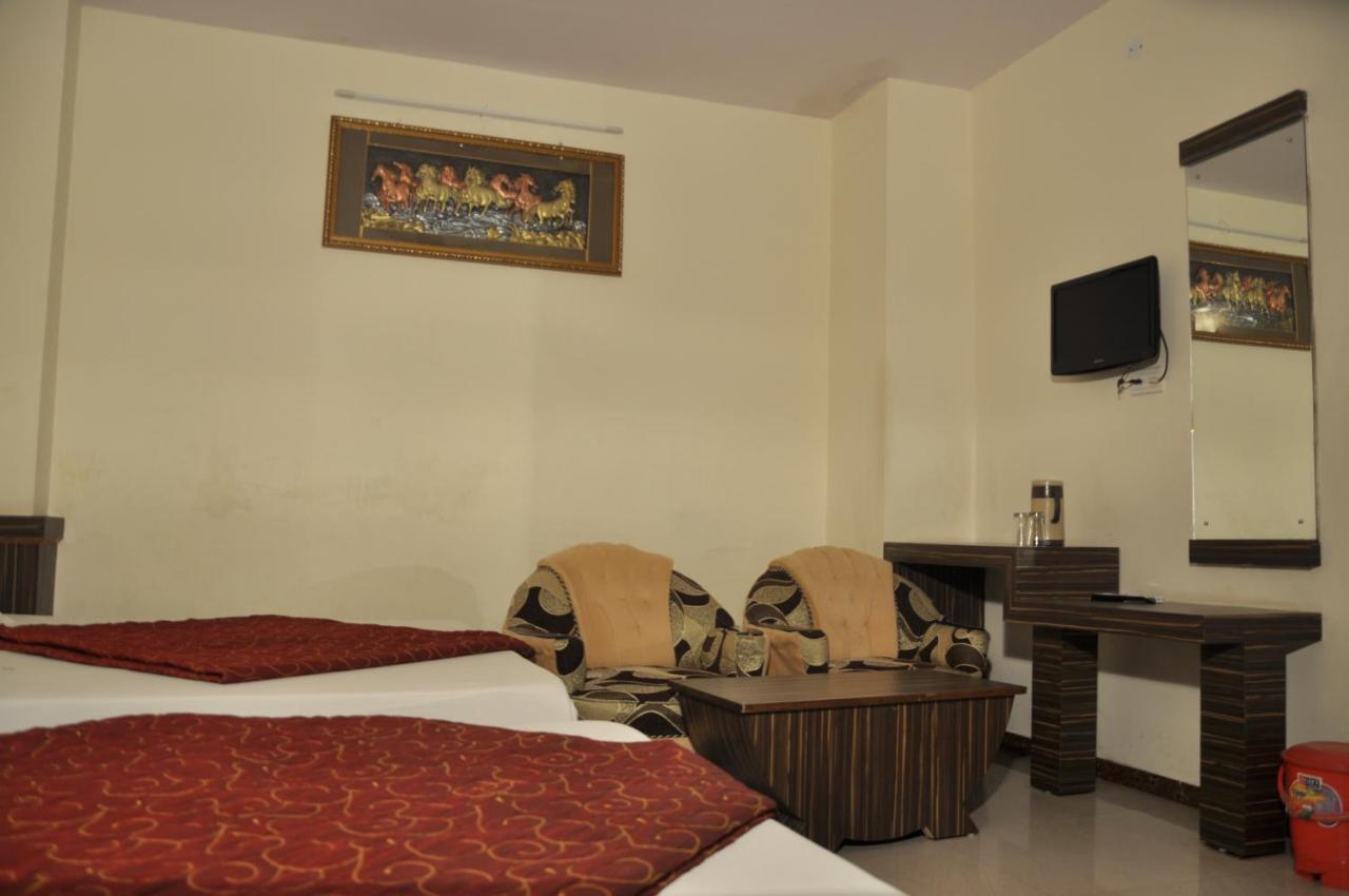 Hotel Metro Jaipur Ruang foto
